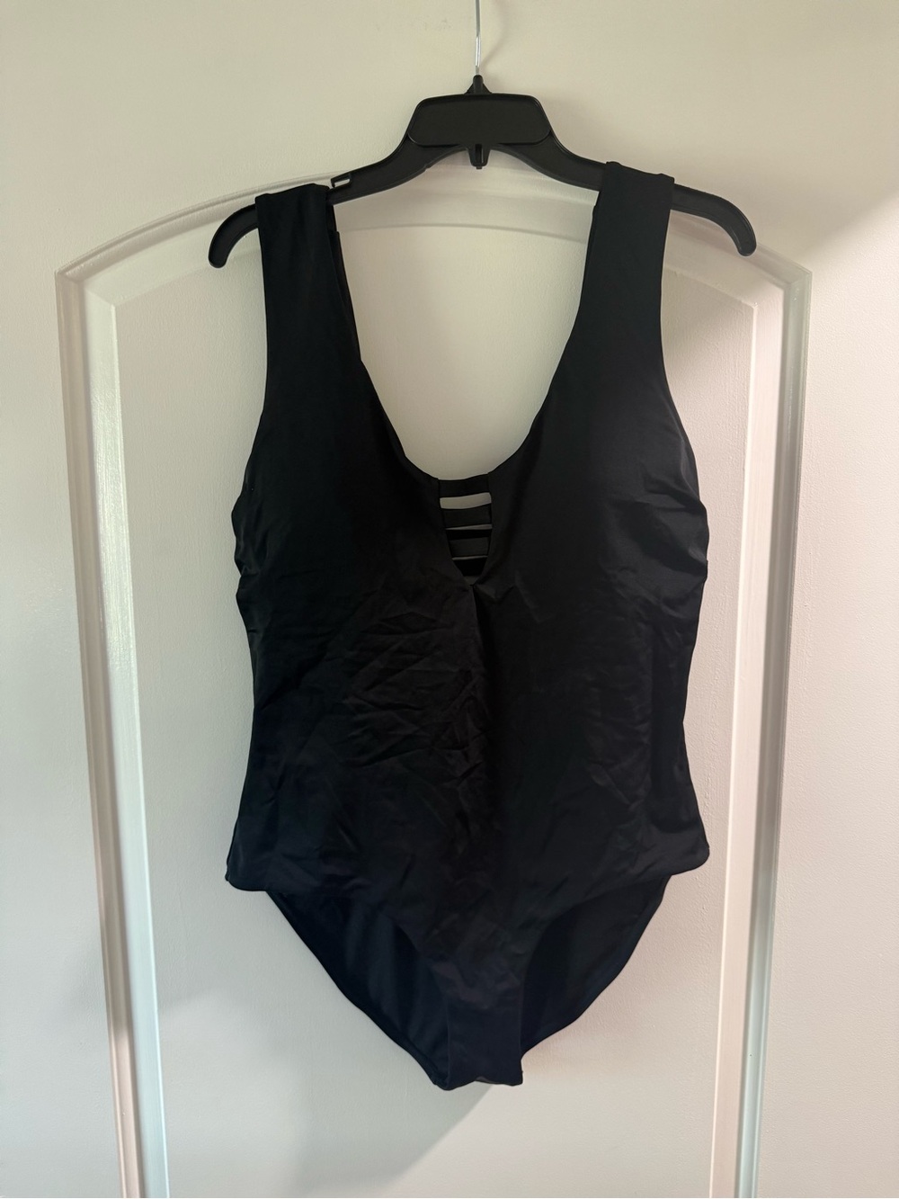 Source Unknown Black One-Piece Swimsuit with Ladder Front